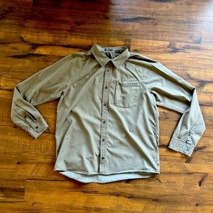 Toad and Co. Yonder Long-Sleeved Casual Button Down in Tan